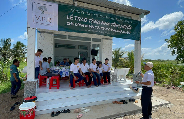 vfr-dong-hanh-cung-nguoi-lao-dong-sau-su-co-hoa-hoan-05